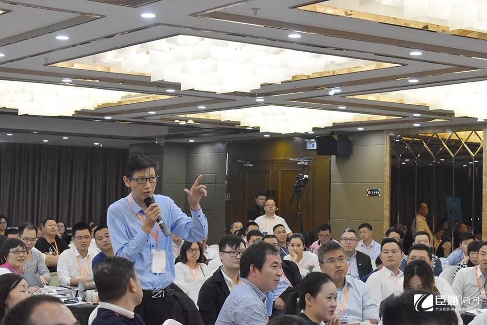 1544430989205605.jpg 640.webp (5).jpg